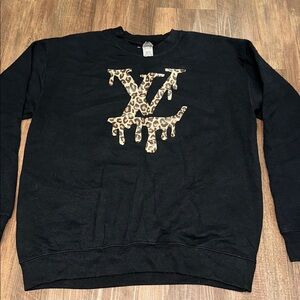 LV Leopard Letters Gildan black pullover sweatshirt M